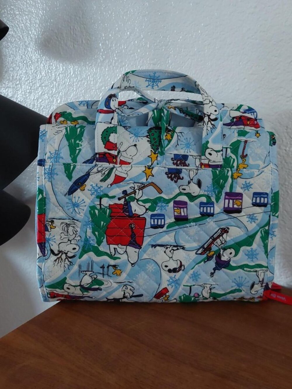Vera Bradley Peanuts Ski Jump Snoopy Hanging Travel Organizer Bag Winter Sky Chr